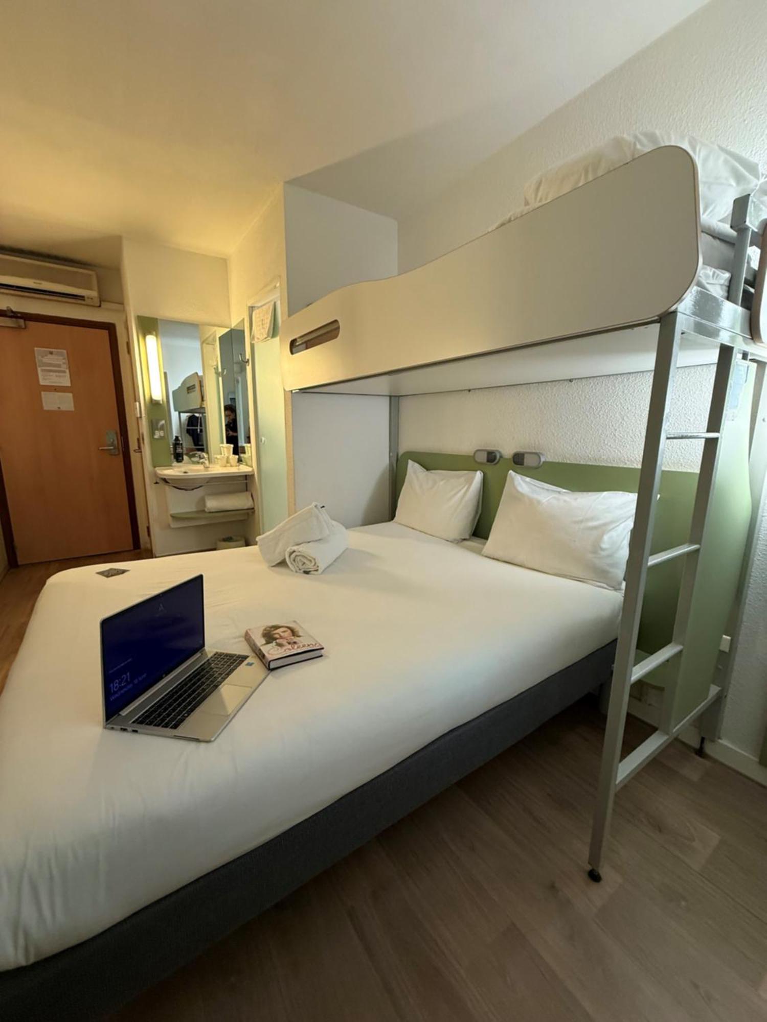 Ibis Budget Centre Crown Point Road 2*